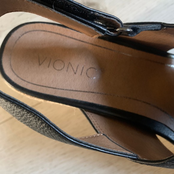 Vionic Zamar‎ Women\'s Wedge Sandal